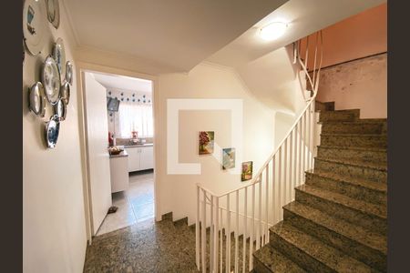 Escada de casa à venda com 2 quartos, 124m² em Jardim Celeste, São Paulo