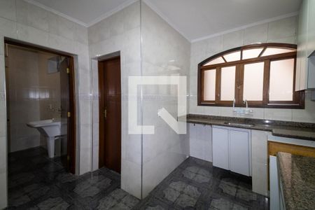 Casa à venda com 180m², 3 quartos e 2 vagasCozinha