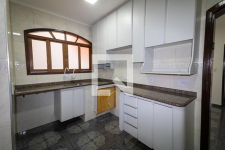 Casa à venda com 180m², 3 quartos e 2 vagasCozinha