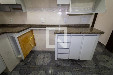 Casa à venda com 180m², 3 quartos e 2 vagasCozinha