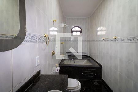 Casa à venda com 180m², 3 quartos e 2 vagasSuíte 1 Banheiro