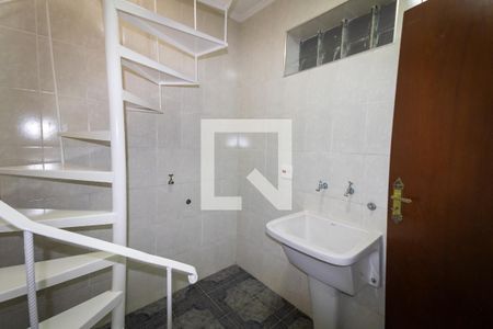 Casa à venda com 180m², 3 quartos e 2 vagasÁrea de Serviço