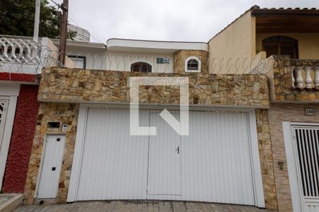 Casa à venda com 180m², 3 quartos e 2 vagasFachada