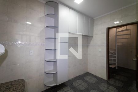 Casa à venda com 180m², 3 quartos e 2 vagasCozinha