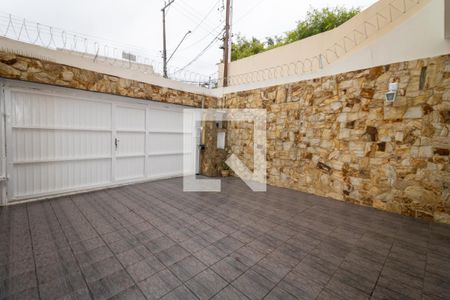 Casa à venda com 180m², 3 quartos e 2 vagasQuintal