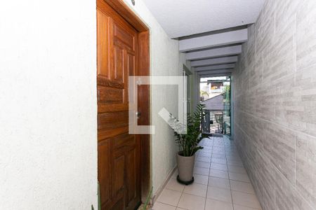 Casa à venda com 225m², 3 quartos e 3 vagasCorredor