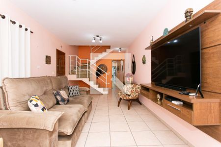 Sala de casa à venda com 3 quartos, 225m² em Vila Carrão, São Paulo