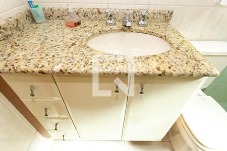 Casa à venda com 225m², 3 quartos e 3 vagasBanheiro