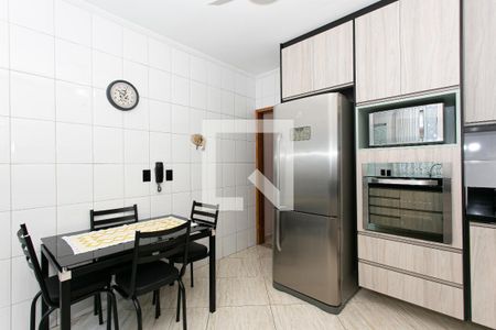 Casa à venda com 225m², 3 quartos e 3 vagasCozinha