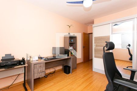 Casa à venda com 225m², 3 quartos e 3 vagasQuarto 2