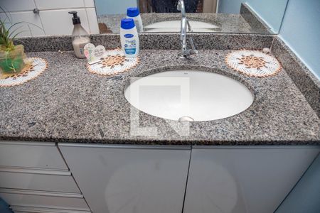 Apartamento à venda com 54m², 2 quartos e 1 vaga Apartamento à venda com 54m², 2 quartos e 1 vagaBanheiro