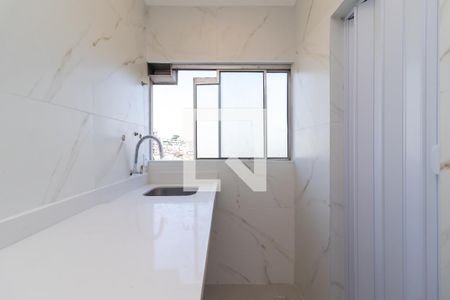 Apartamento para alugar com 65m², 2 quartos e 1 vagaÁrea de Serviço