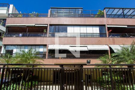 Apartamento à venda com 202m², 3 quartos e 3 vagasFachada