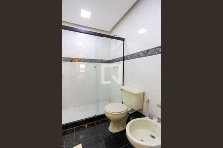 Apartamento à venda com 202m², 3 quartos e 3 vagasBanheiro Quarto 3 suíte