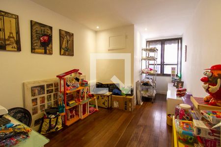 Apartamento à venda com 202m², 3 quartos e 3 vagasQuarto 1