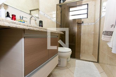 Casa à venda com 271m², 4 quartos e 4 vagas Casa à venda com 271m², 4 quartos e 4 vagasBanheiro