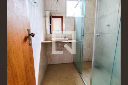 Apartamento à venda com 60m², 2 quartos e 1 vaga Apartamento à venda com 60m², 2 quartos e 1 vagaBanheiro