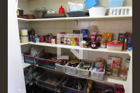 Apartamento para alugar com 300m², 5 quartos e 5 vagasDespensa