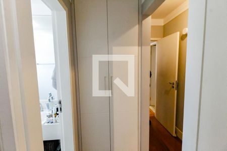 Apartamento para alugar com 120m², 3 quartos e 3 vagas Apartamento para alugar com 120m², 3 quartos e 3 vagasArmário