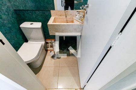 Lavabo de apartamento para alugar com 3 quartos, 120m² em Vila Suzana, São Paulo