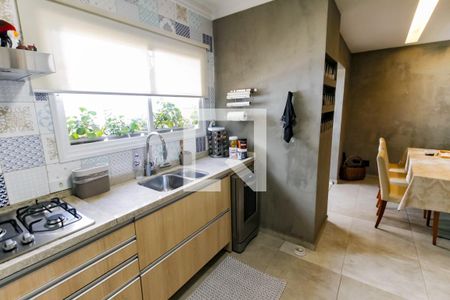 Apartamento para alugar com 120m², 3 quartos e 3 vagas Apartamento para alugar com 120m², 3 quartos e 3 vagasCozinha - Armários