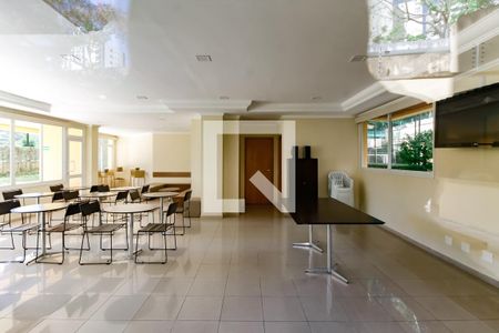 Apartamento para alugar com 120m², 3 quartos e 3 vagas Apartamento para alugar com 120m², 3 quartos e 3 vagasÁrea comum - Salão de festas