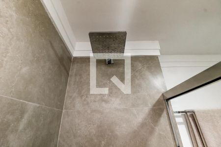 Apartamento para alugar com 120m², 3 quartos e 3 vagas Apartamento para alugar com 120m², 3 quartos e 3 vagasBanheiro da Suíte - chuveiro