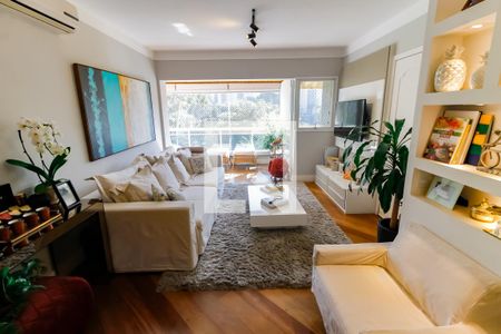 Sala de apartamento para alugar com 3 quartos, 120m² em Vila Suzana, São Paulo