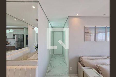 Apartamento à venda com 49m², 2 quartos e 1 vagaSala / Corredor acesso a quartos e banheiro 