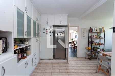 Casa à venda com 300m², 3 quartos e 2 vagas Casa à venda com 300m², 3 quartos e 2 vagasCozinha