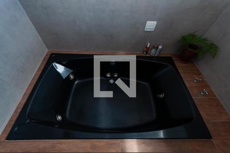 Casa à venda com 300m², 3 quartos e 2 vagas Casa à venda com 300m², 3 quartos e 2 vagasBanheiro do quarto 1 Suíte