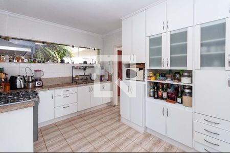 Casa à venda com 300m², 3 quartos e 2 vagas Casa à venda com 300m², 3 quartos e 2 vagasCozinha