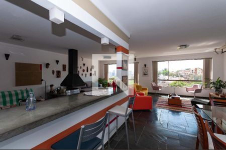 Casa à venda com 300m², 3 quartos e 2 vagas Casa à venda com 300m², 3 quartos e 2 vagasSala