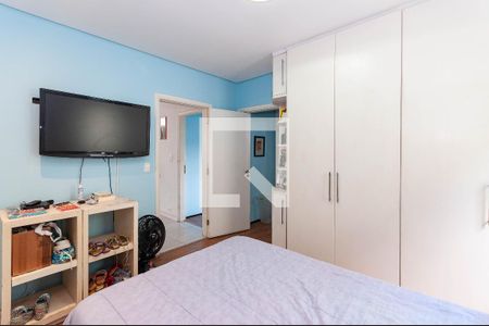 Casa à venda com 300m², 3 quartos e 2 vagas Casa à venda com 300m², 3 quartos e 2 vagasQuarto 2 Suíte