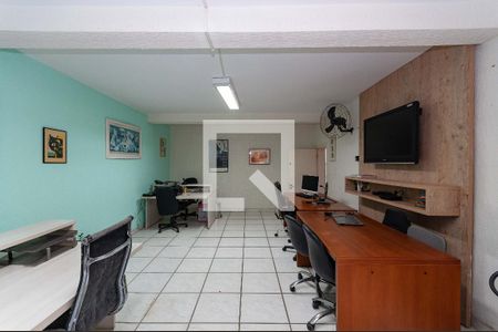 Casa à venda com 300m², 3 quartos e 2 vagas Casa à venda com 300m², 3 quartos e 2 vagasQuarto 3