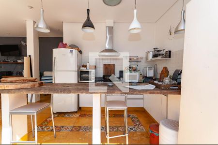 Casa à venda com 300m², 3 quartos e 2 vagas Casa à venda com 300m², 3 quartos e 2 vagasÁrea comum