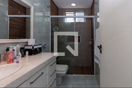 Casa à venda com 300m², 3 quartos e 2 vagas Casa à venda com 300m², 3 quartos e 2 vagasBanheiro do quarto 2 Suíte