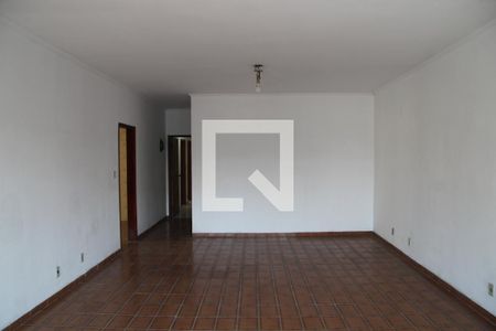 Sala  de casa à venda com 3 quartos, 252m² em Jardim Santa Mena, Guarulhos