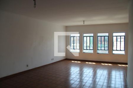 Sala  de casa à venda com 3 quartos, 252m² em Jardim Santa Mena, Guarulhos