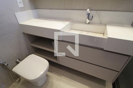 Apartamento para alugar com 127m², 3 quartos e 3 vagasBanheiro do Quarto 1