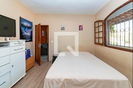 Casa à venda com 360m², 4 quartos e 1 vagaSuíte