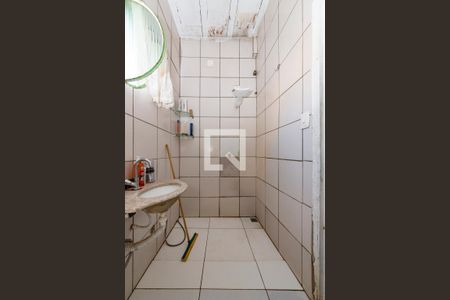 Casa à venda com 360m², 4 quartos e 1 vaga  banheiro/Casa 2