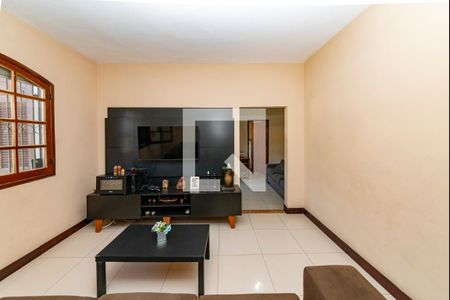 Casa à venda com 360m², 4 quartos e 1 vagaSala 2