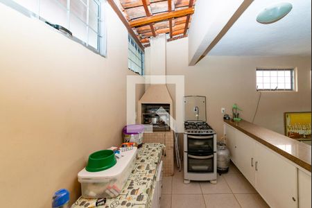 Casa à venda com 360m², 4 quartos e 1 vagaChurrasqueira