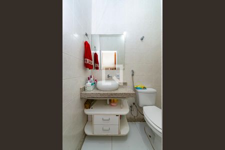 Casa à venda com 360m², 4 quartos e 1 vagaBanheiro Social 1