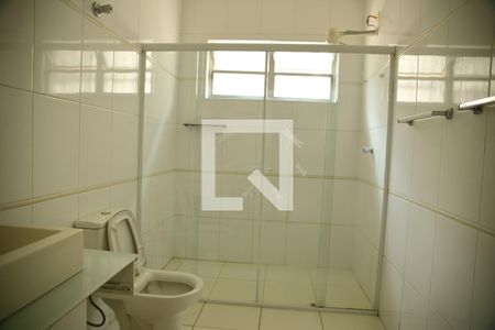 Casa à venda com 250m², 4 quartos e 4 vagasBanheiro da Suíte