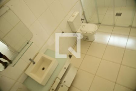 Casa à venda com 250m², 4 quartos e 4 vagasBanheiro Social