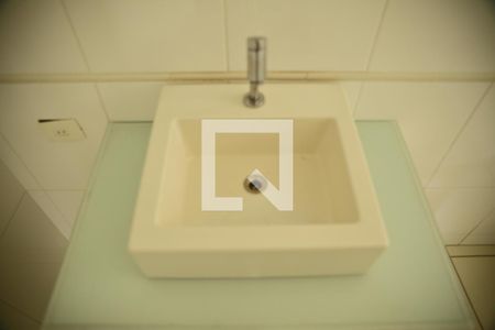 Casa à venda com 250m², 4 quartos e 4 vagasBanheiro Social
