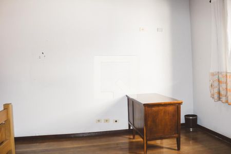 Casa à venda com 374m², 6 quartos e 5 vagas Casa à venda com 374m², 6 quartos e 5 vagasQuarto