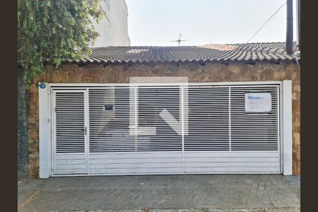 Casa à venda com 138m², 2 quartos e 3 vagasFachada da casa 